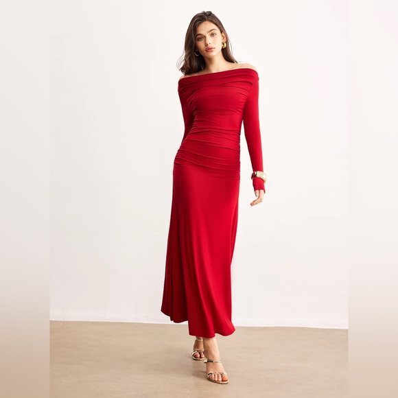 Commense Off-Shoulder Ruffle Knit Dress - Picture 2 of 7